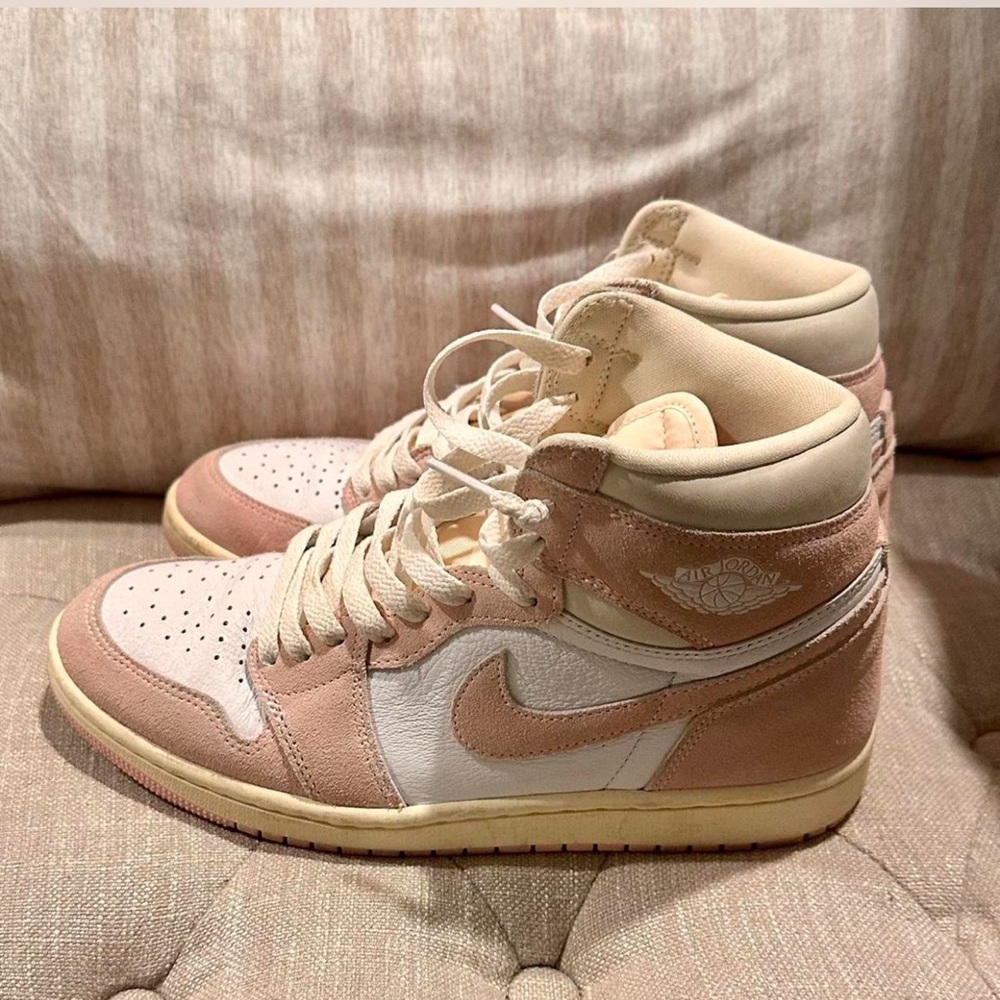 Womens Nike Air Jordan 1 High OG- washed pink